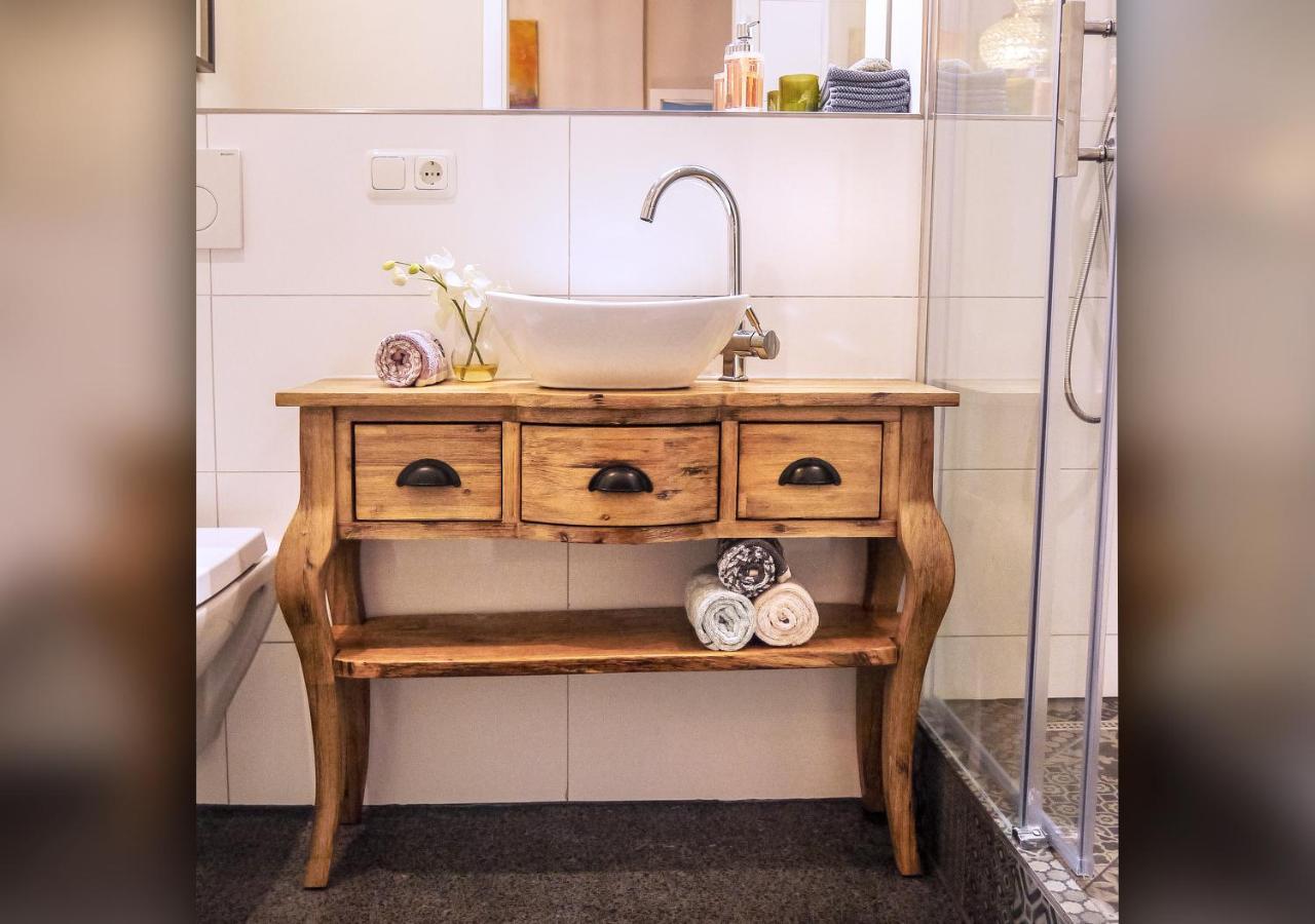 Comfort And Style In City Center With Ensuite Bathroom On Schaafenstrasse Colonia Exterior foto
